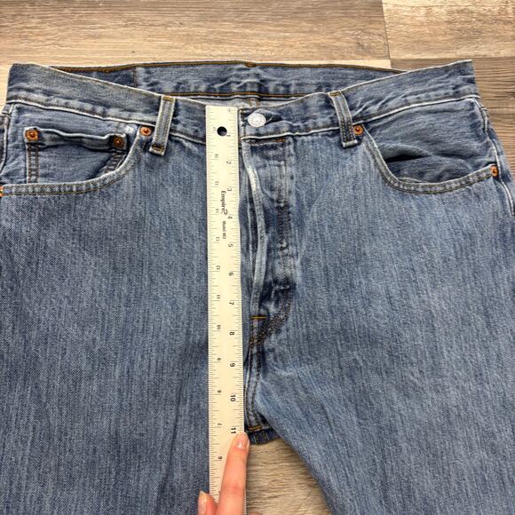 Levi's 501XX Red Tab  Blue Mens 34x31 Straight Leg Button Fly Mid Wash‎ Jeans - Picture 9 of 12